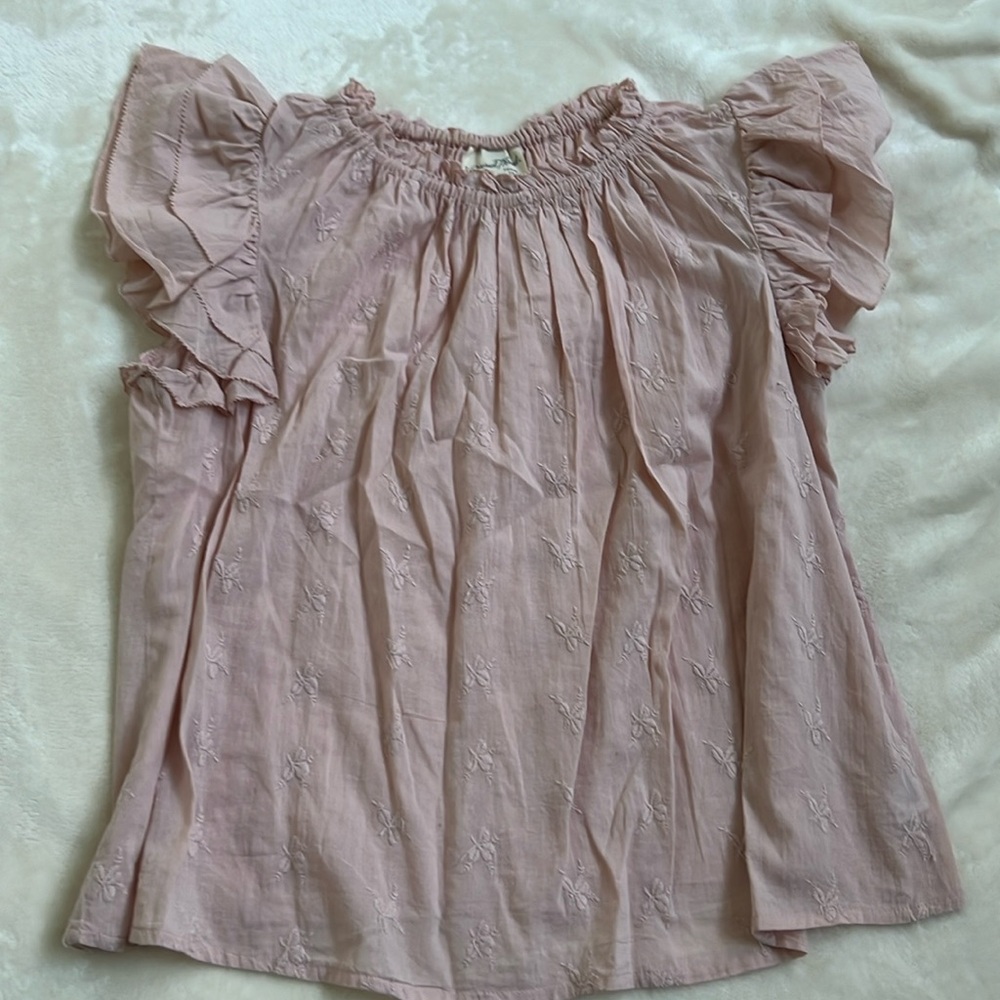 Easy to wear cotton detailed top